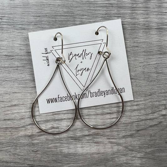 Dainty Teardrop Earrings