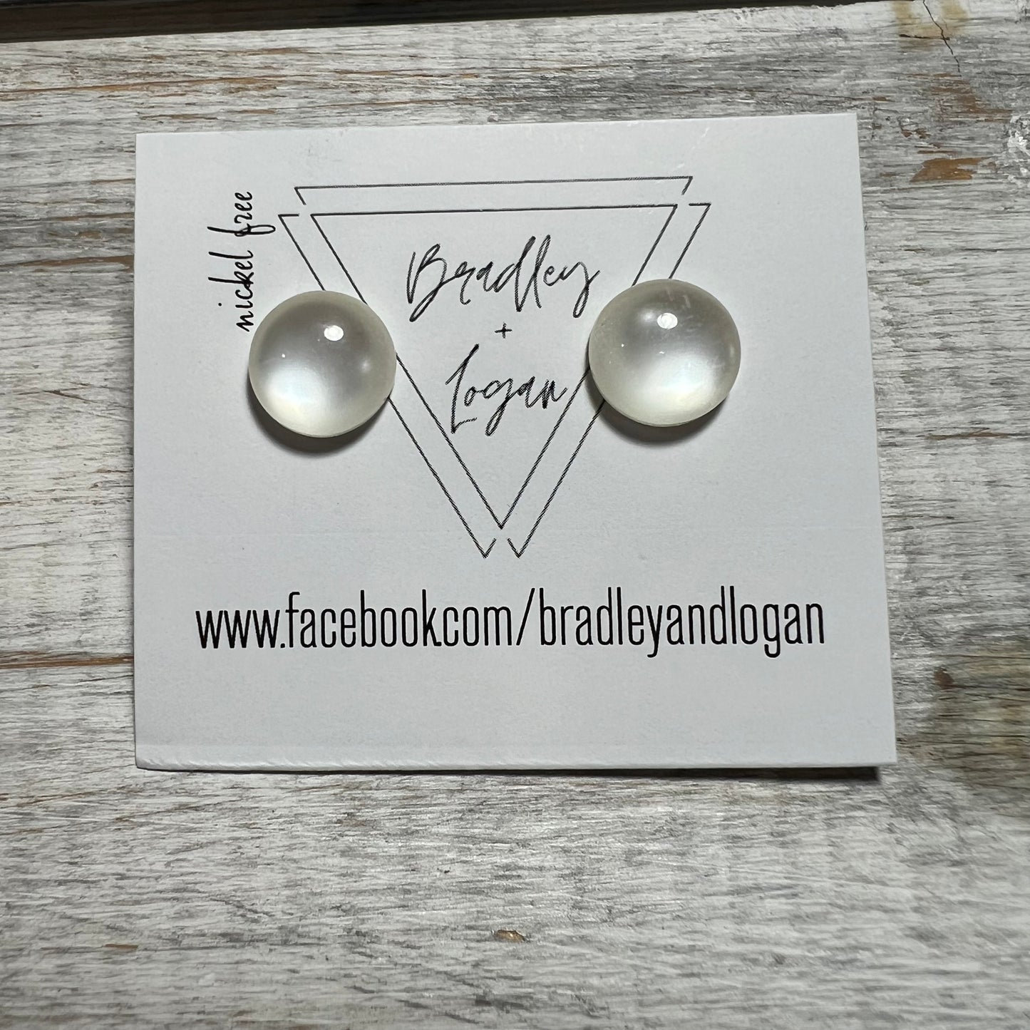 Dainty Dot Earrings (studs)