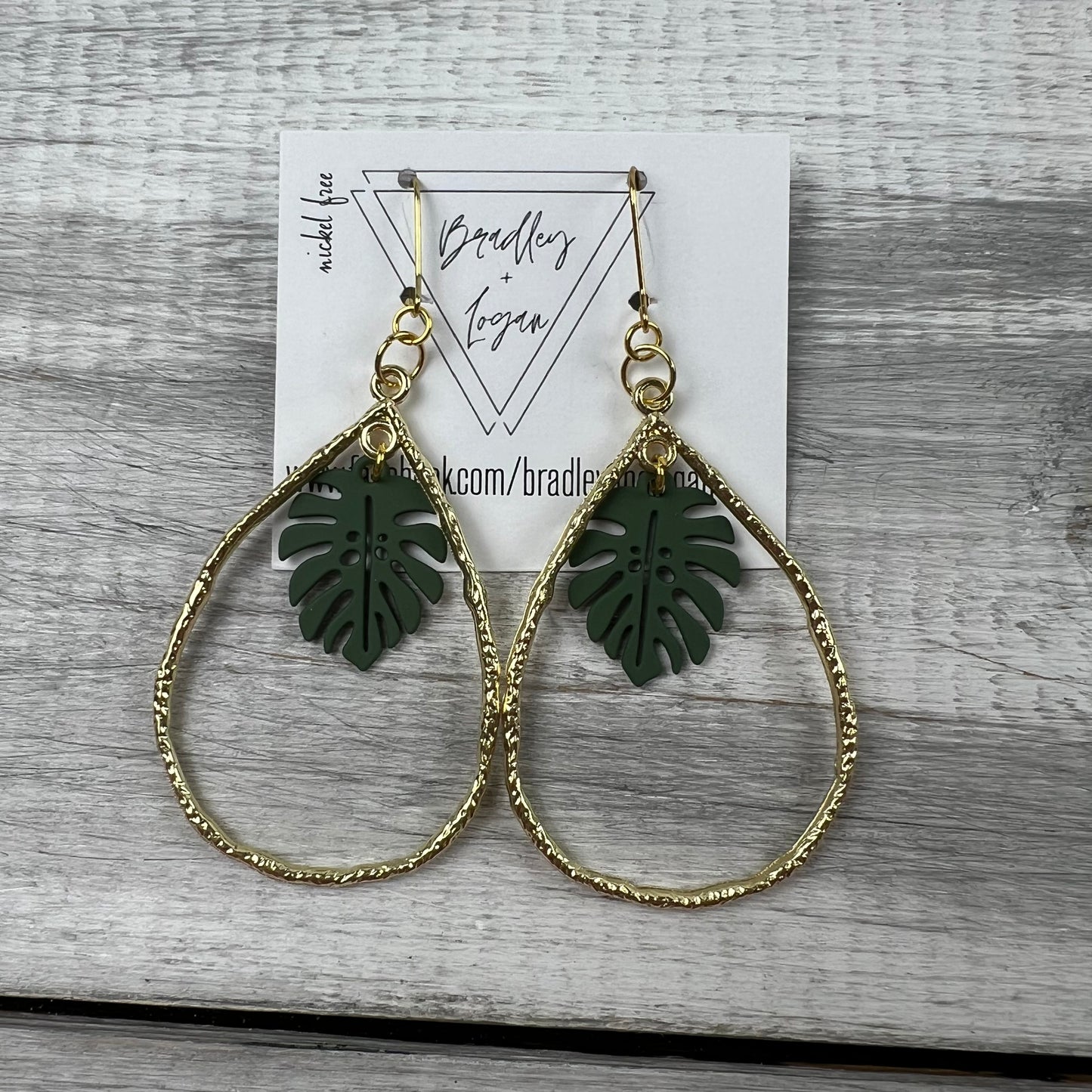 Minimalist Monstera Plant Earrings